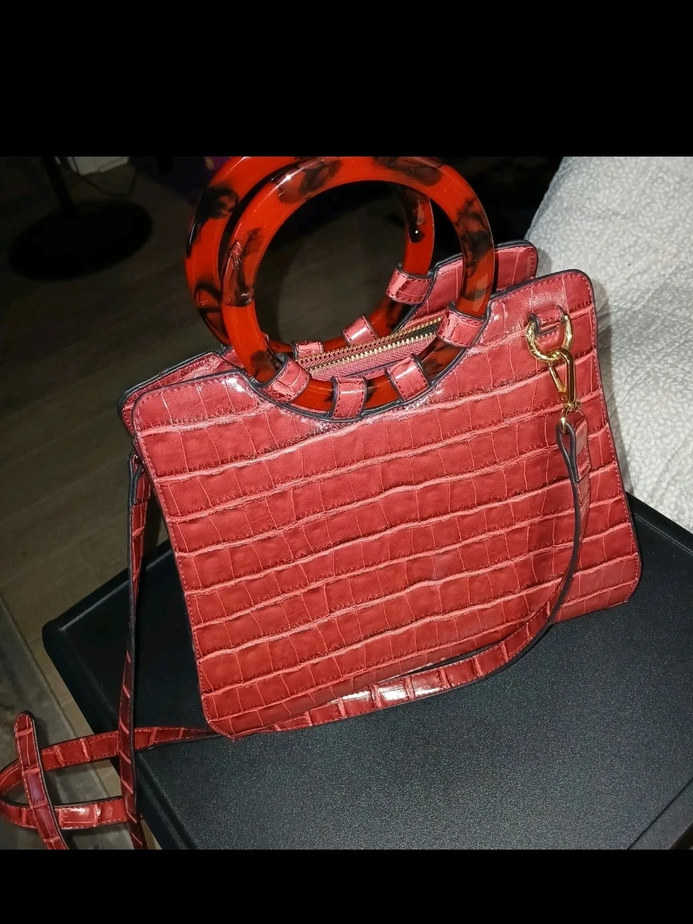 Imoshion Red Croc-Embossed Vegan Leather Tortoise Shell Circle-Handle Satchel